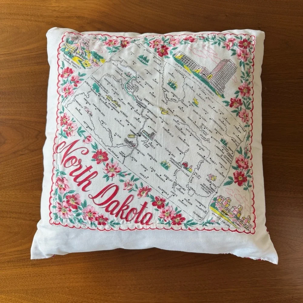 Vintage North Dakota Handkerchief Pillow Shabby Chic Retro Country Cabin Decor - Picture 1 of 6
